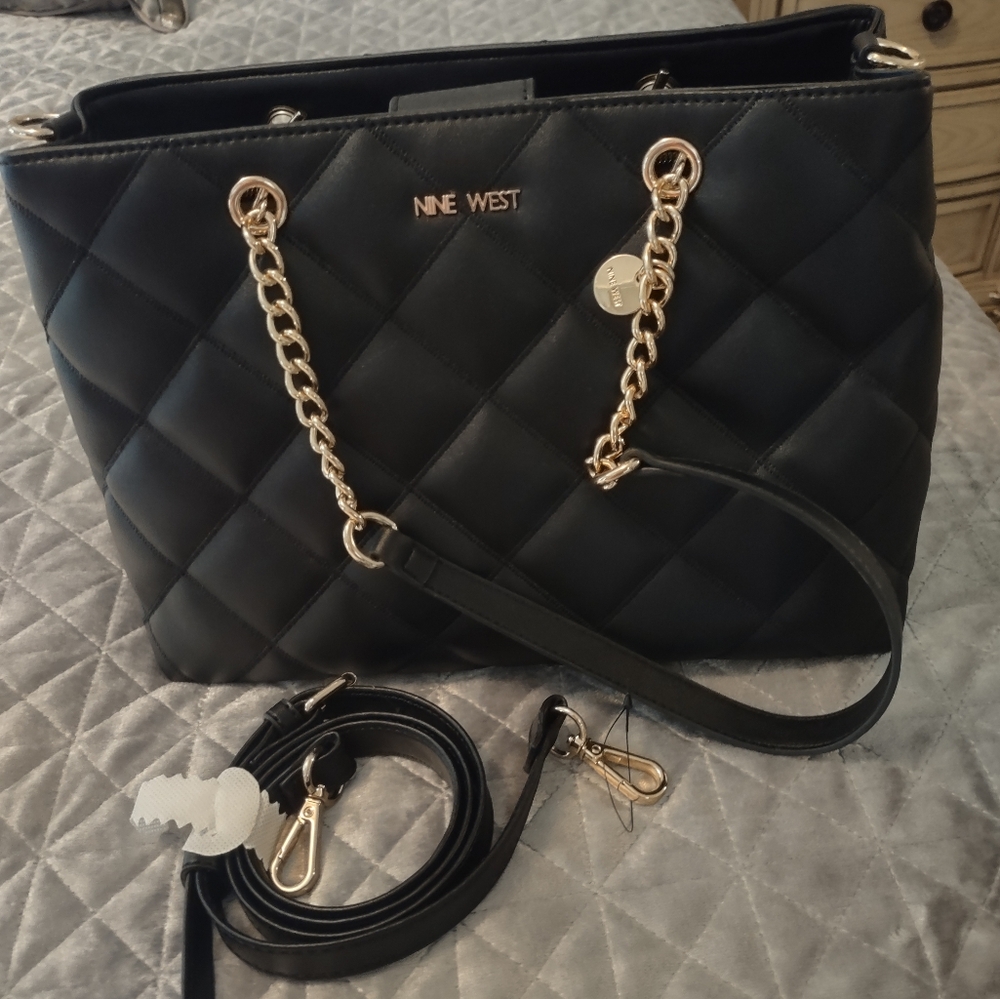 NWOT. Nine West Black Quilted Tote. 👛👛💞